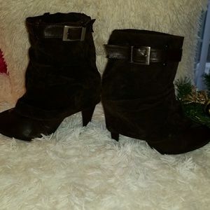 Sexy lightly used ankle boots, Very unique boot,